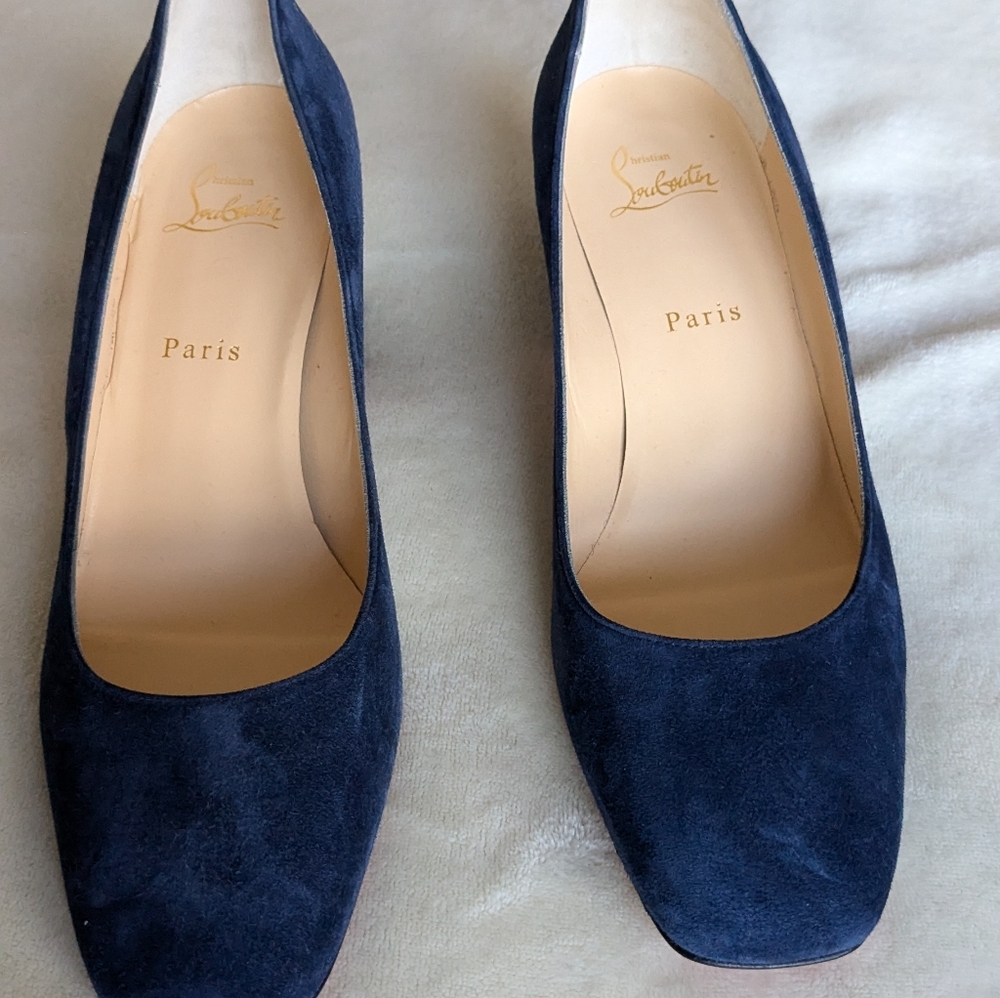 Christian Loubutain Navy Suede Pumps NIB in dust bags..  New Price